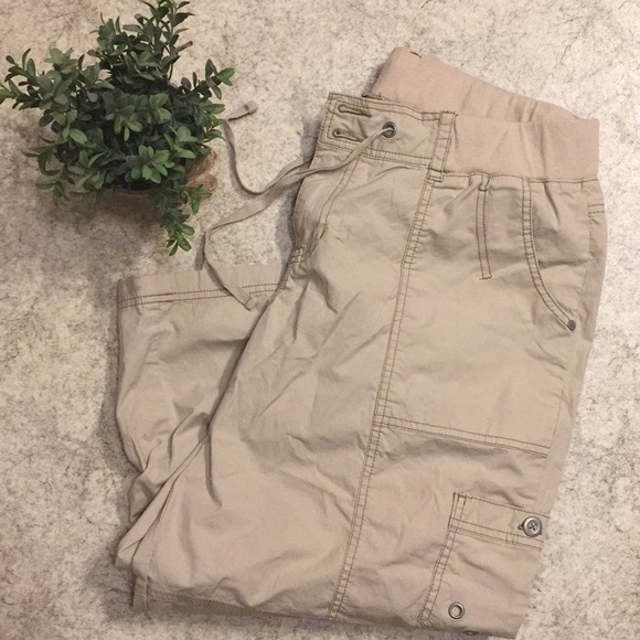 Lane Bryant Pants - Beige Lane Bryant Cargo Capris